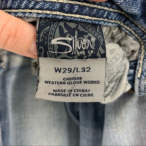 Silver Jeans Suki Flap Pocket Thick Stitch Destroyed Embellished Holey Knees - Picture 4 of 16